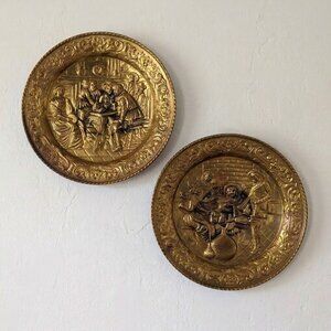 Large Vintage Peerage England Embossed Brass Wall Hanging Plates Tavern Scene